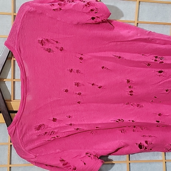 IRO pink 100% linen t-shirt with styled holes - Picture 4 of 10